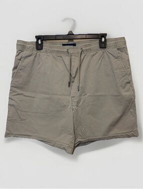 American Eagle Trekker Khaki Shorts Size L Inseam 7